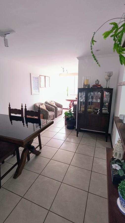 Apartamento à venda com 1 quarto, 54m² - Foto 2