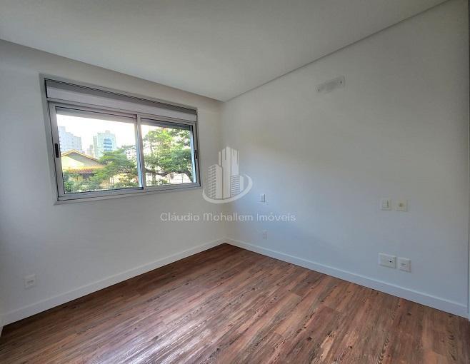 Apartamento à venda com 4 quartos, 197m² - Foto 27