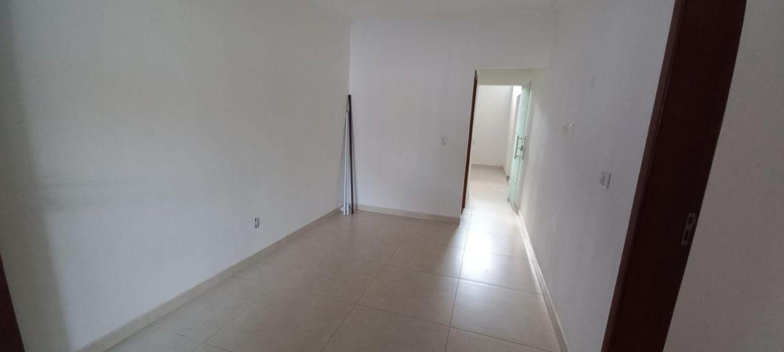 Casa à venda com 3 quartos, 170m² - Foto 4