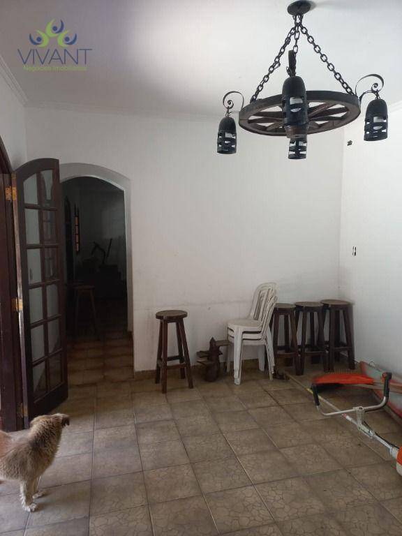 Casa para alugar com 4 quartos, 525m² - Foto 46