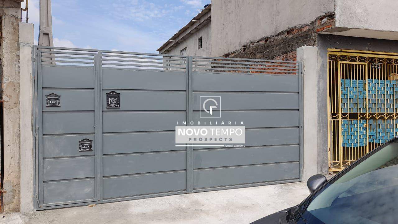 Casa à venda com 2 quartos, 100m² - Foto 1