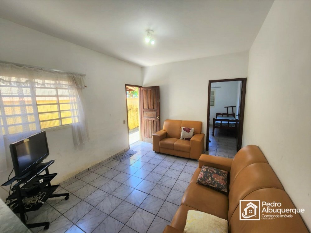 Casa à venda com 2 quartos, 70m² - Foto 14