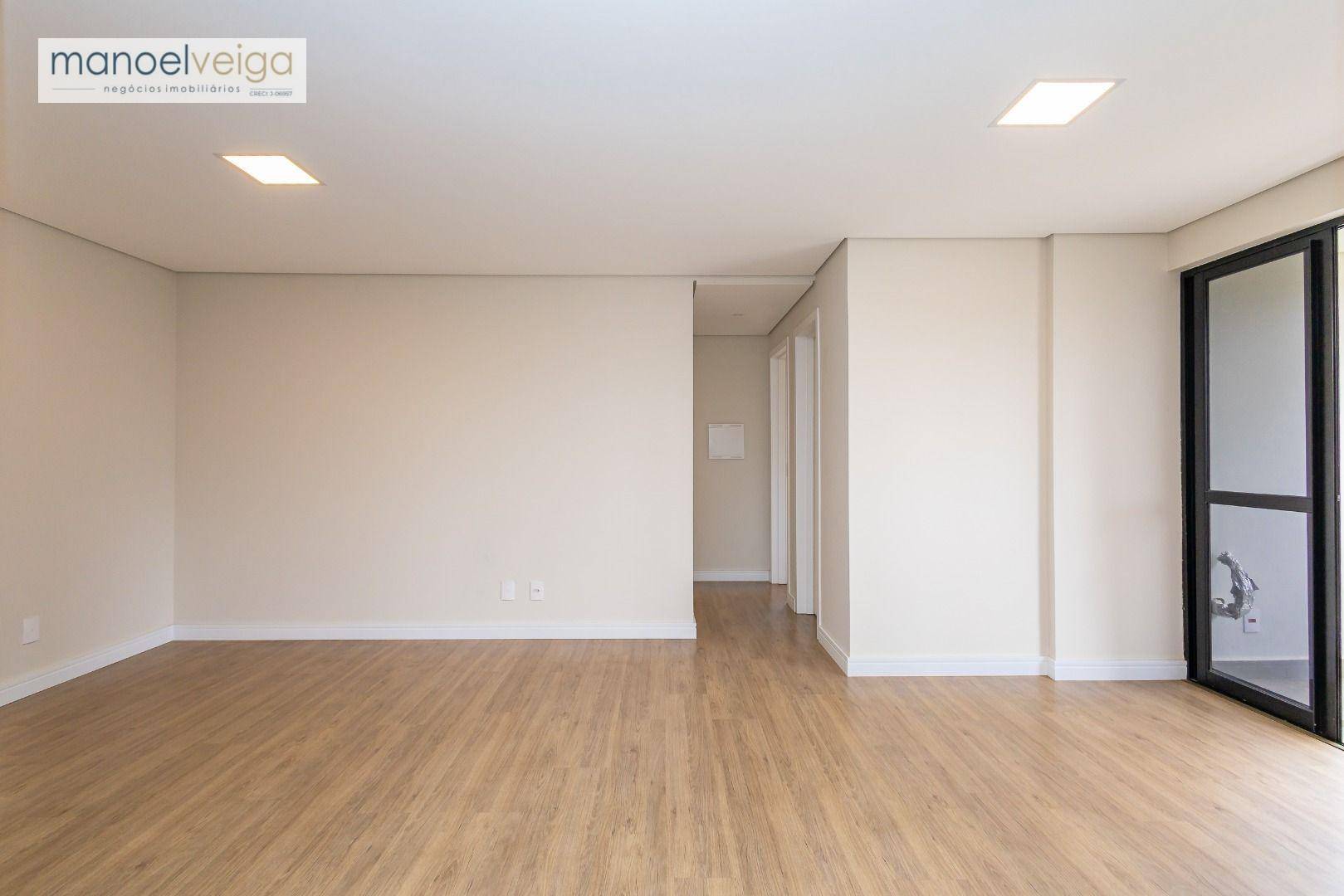 Apartamento à venda com 2 quartos, 64m² - Foto 13