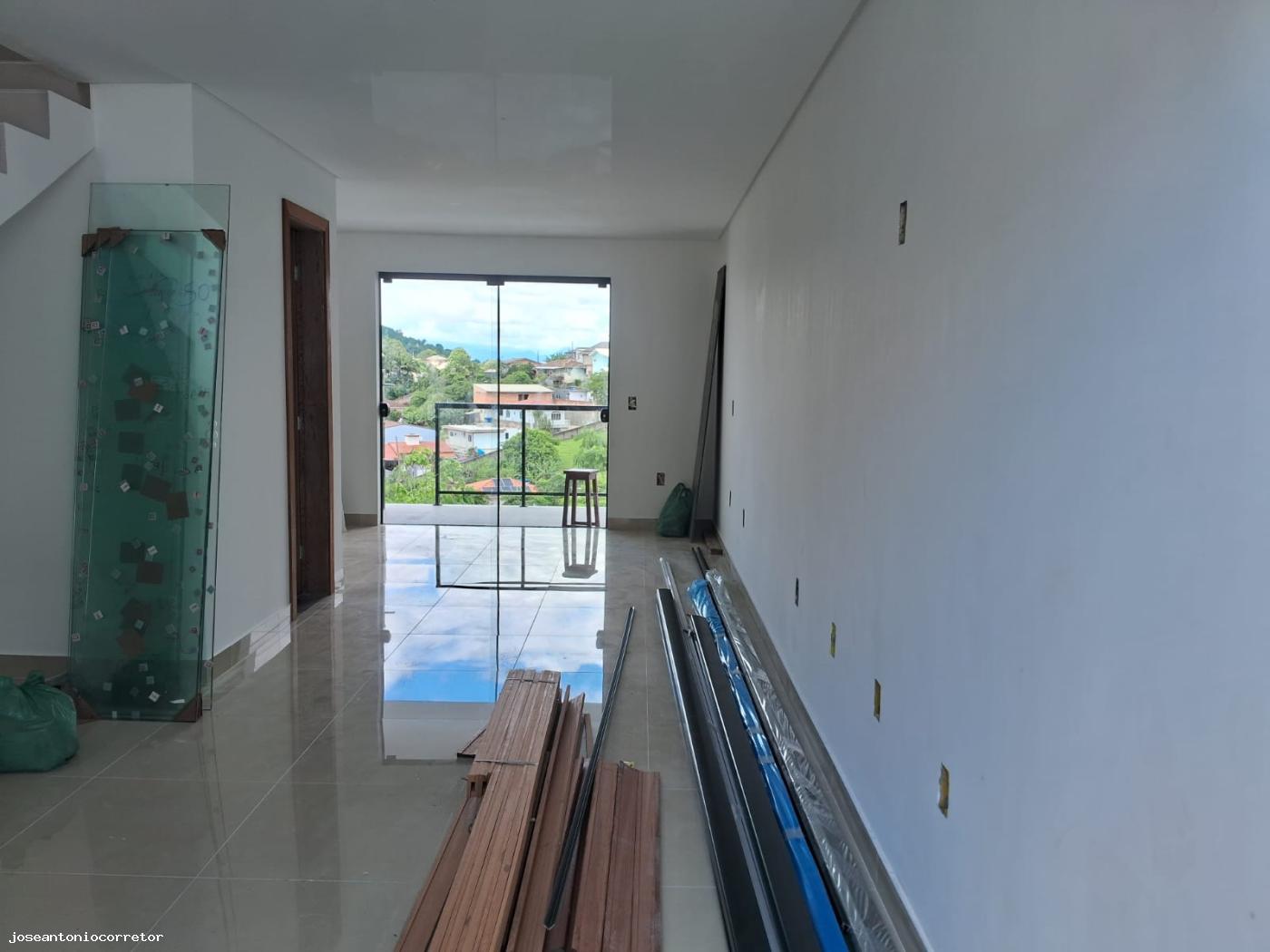 Casa à venda com 2 quartos, 125m² - Foto 5