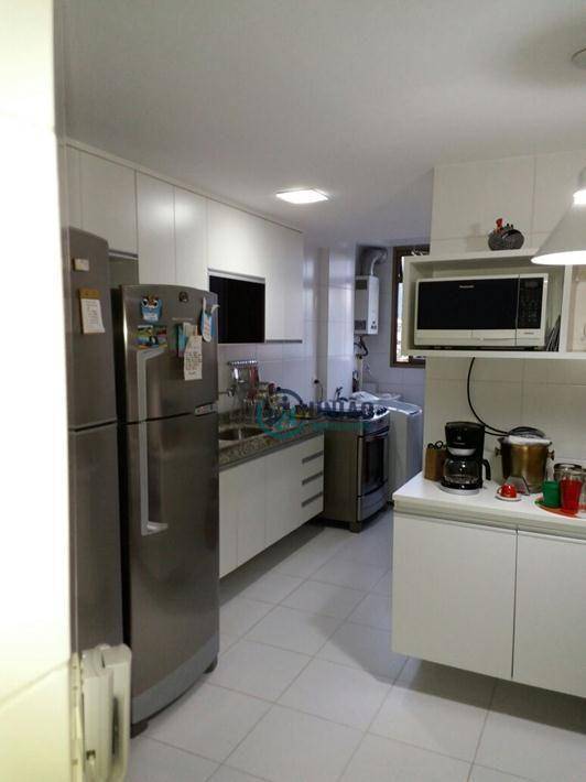 Apartamento à venda com 3 quartos, 130m² - Foto 11