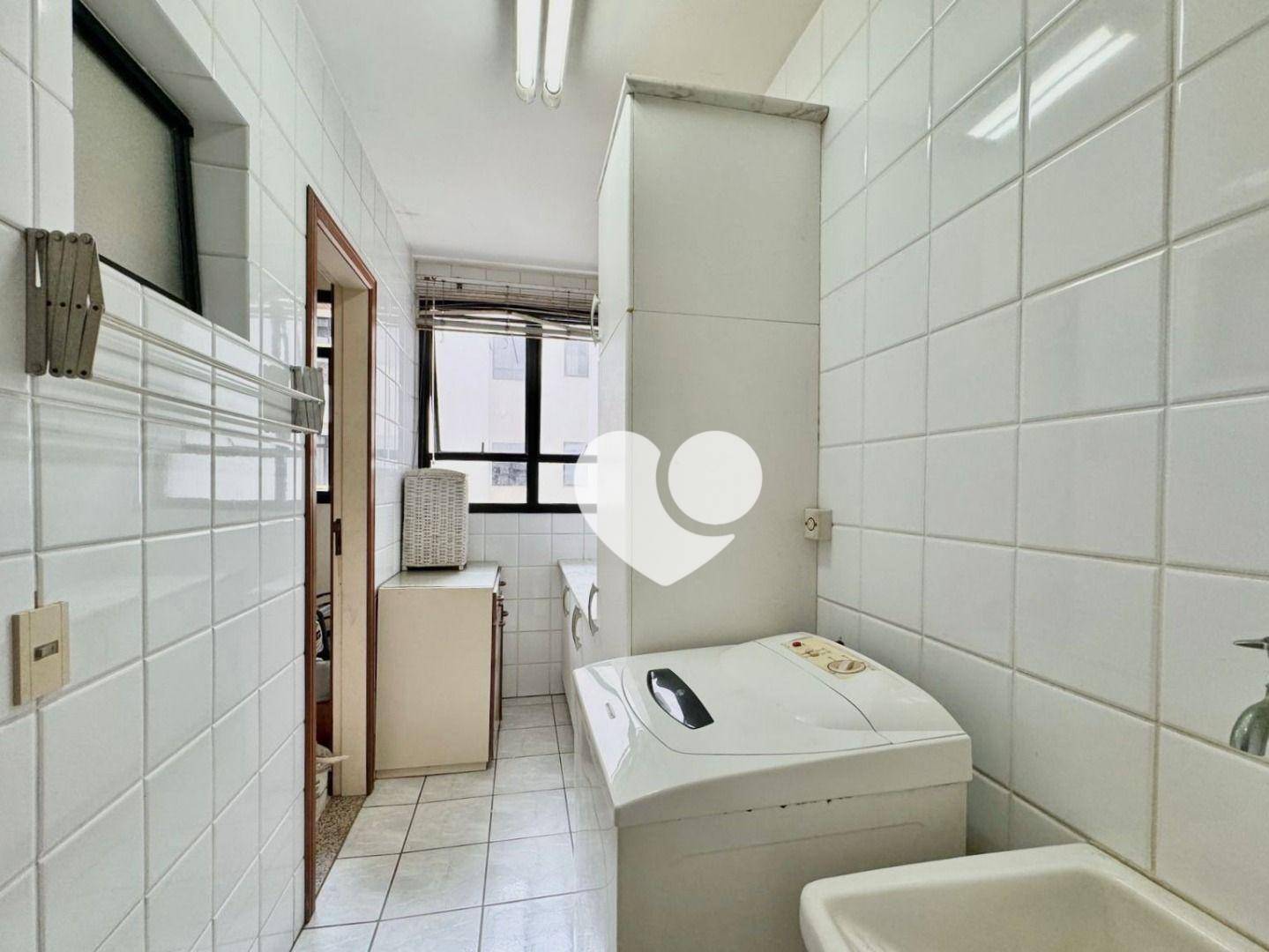 Apartamento à venda com 3 quartos, 129m² - Foto 8