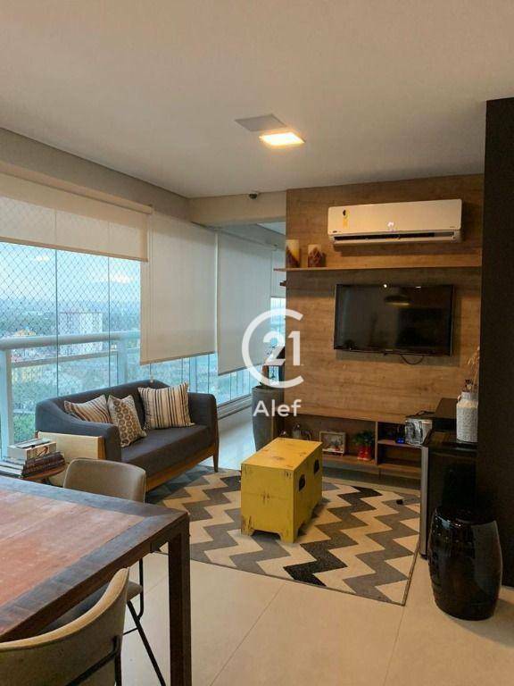 Apartamento à venda com 3 quartos, 145m² - Foto 4