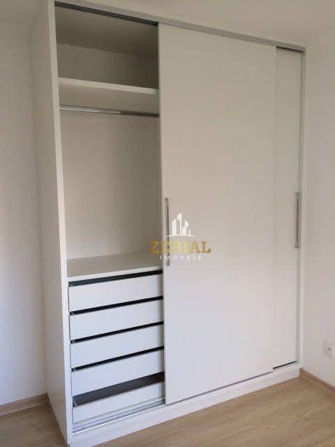 Apartamento para alugar com 2 quartos, 65m² - Foto 12