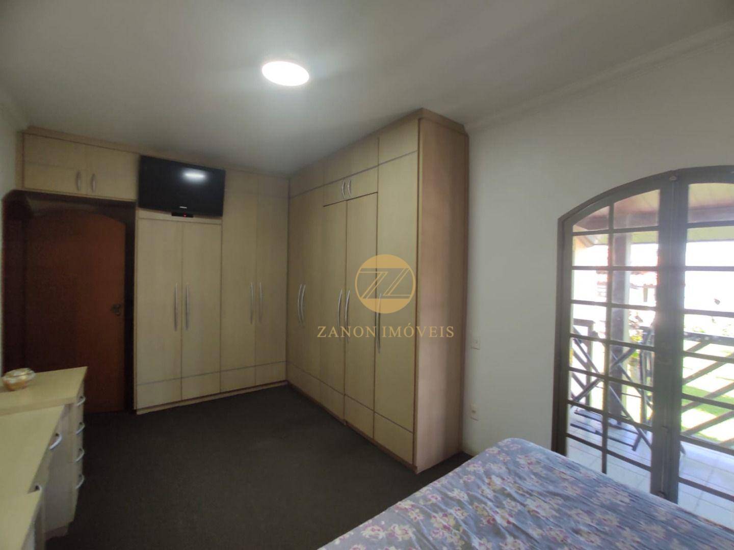 Casa à venda com 3 quartos, 225m² - Foto 31