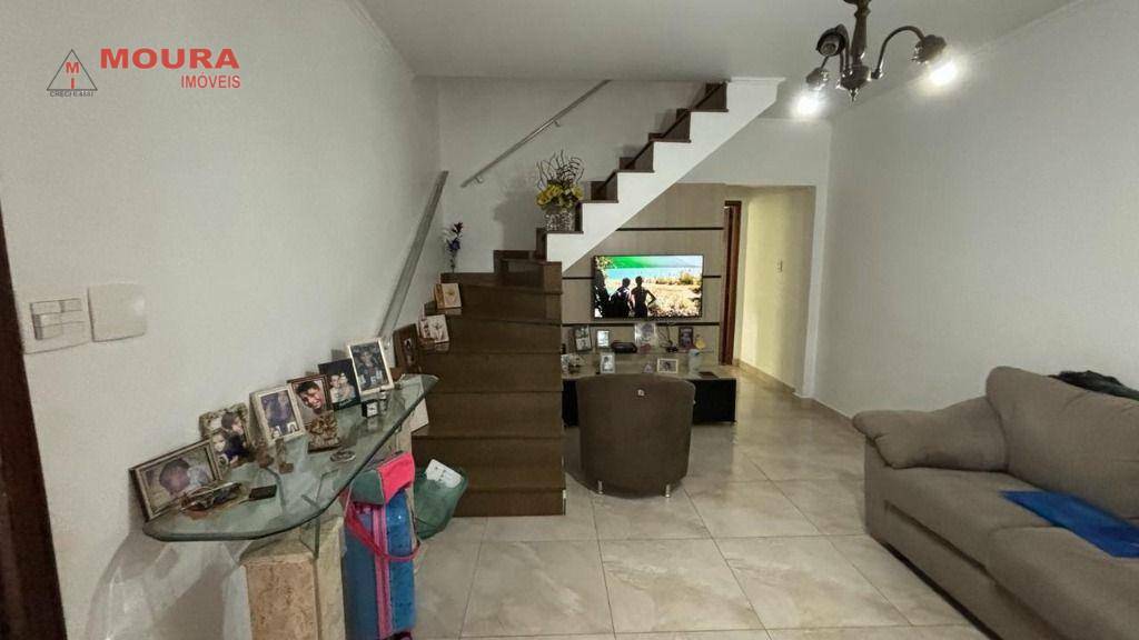 Sobrado à venda com 3 quartos, 125m² - Foto 4