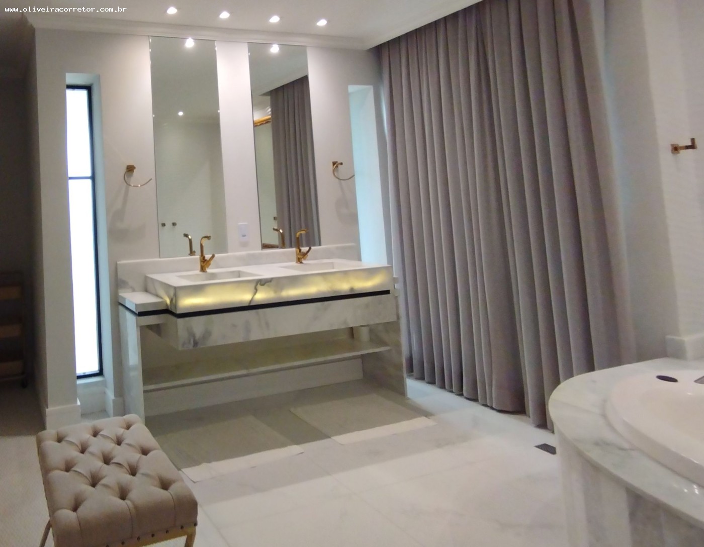 Casa à venda com 4 quartos, 337m² - Foto 7