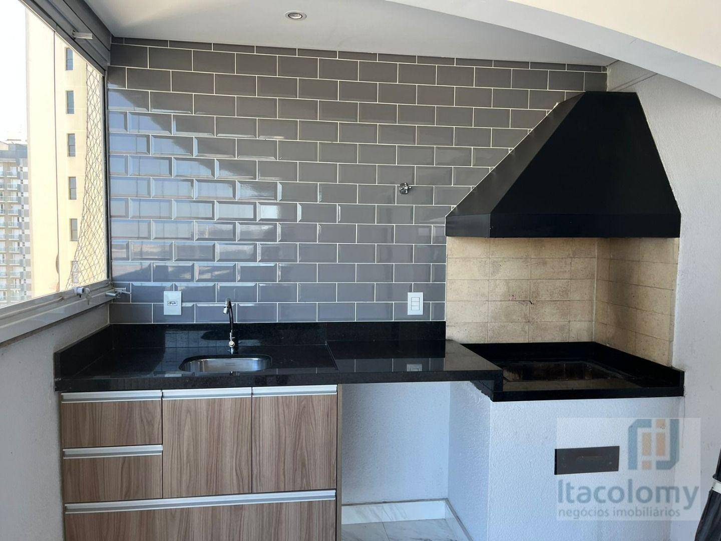 Apartamento para alugar com 3 quartos, 170m² - Foto 25