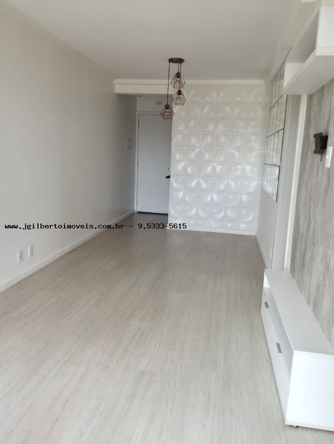 Apartamento à venda com 3 quartos, 63m² - Foto 4