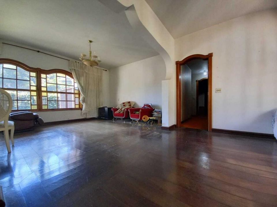 Casa à venda com 4 quartos, 3600m² - Foto 9