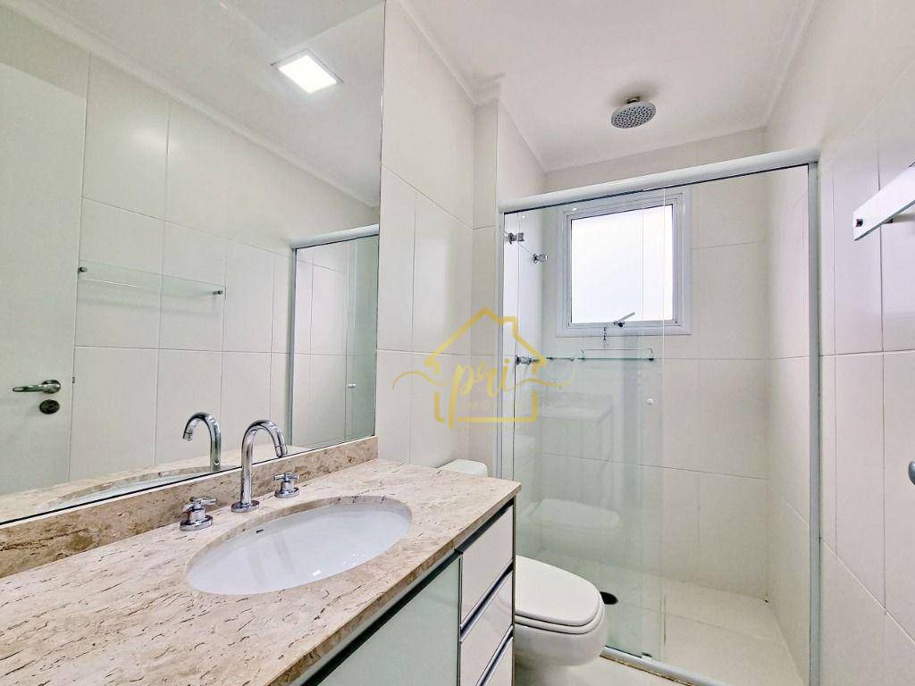 Apartamento para alugar com 3 quartos, 234m² - Foto 12