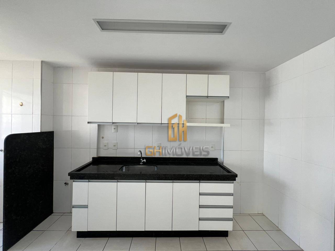 Apartamento à venda com 2 quartos, 66m² - Foto 5