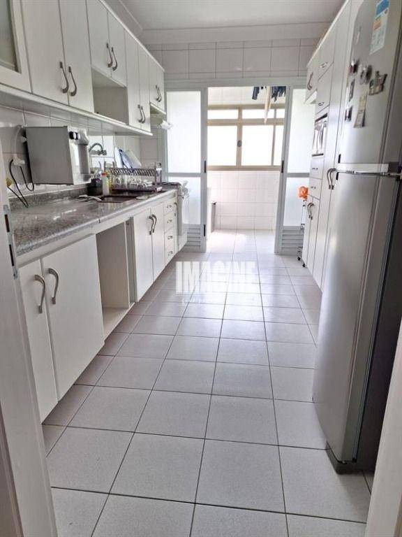 Apartamento à venda com 3 quartos, 106m² - Foto 8