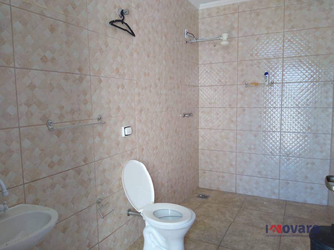 Chácara à venda com 3 quartos, 234m² - Foto 17