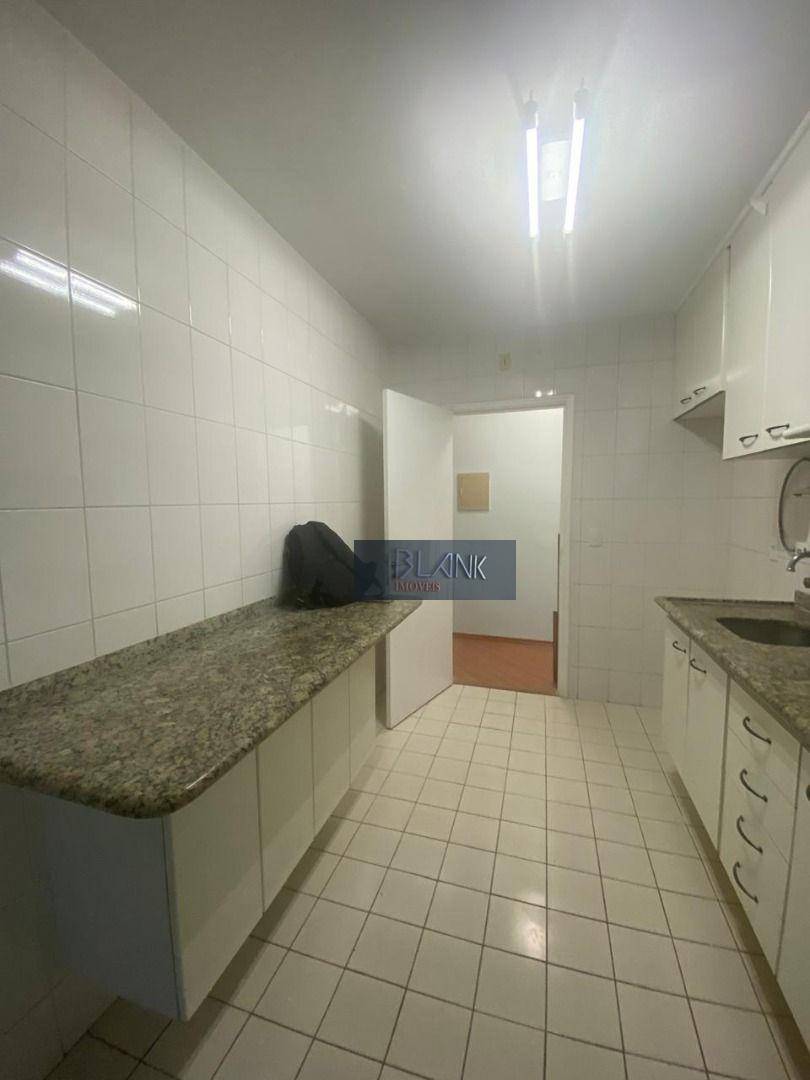 Apartamento para alugar com 3 quartos, 95m² - Foto 36