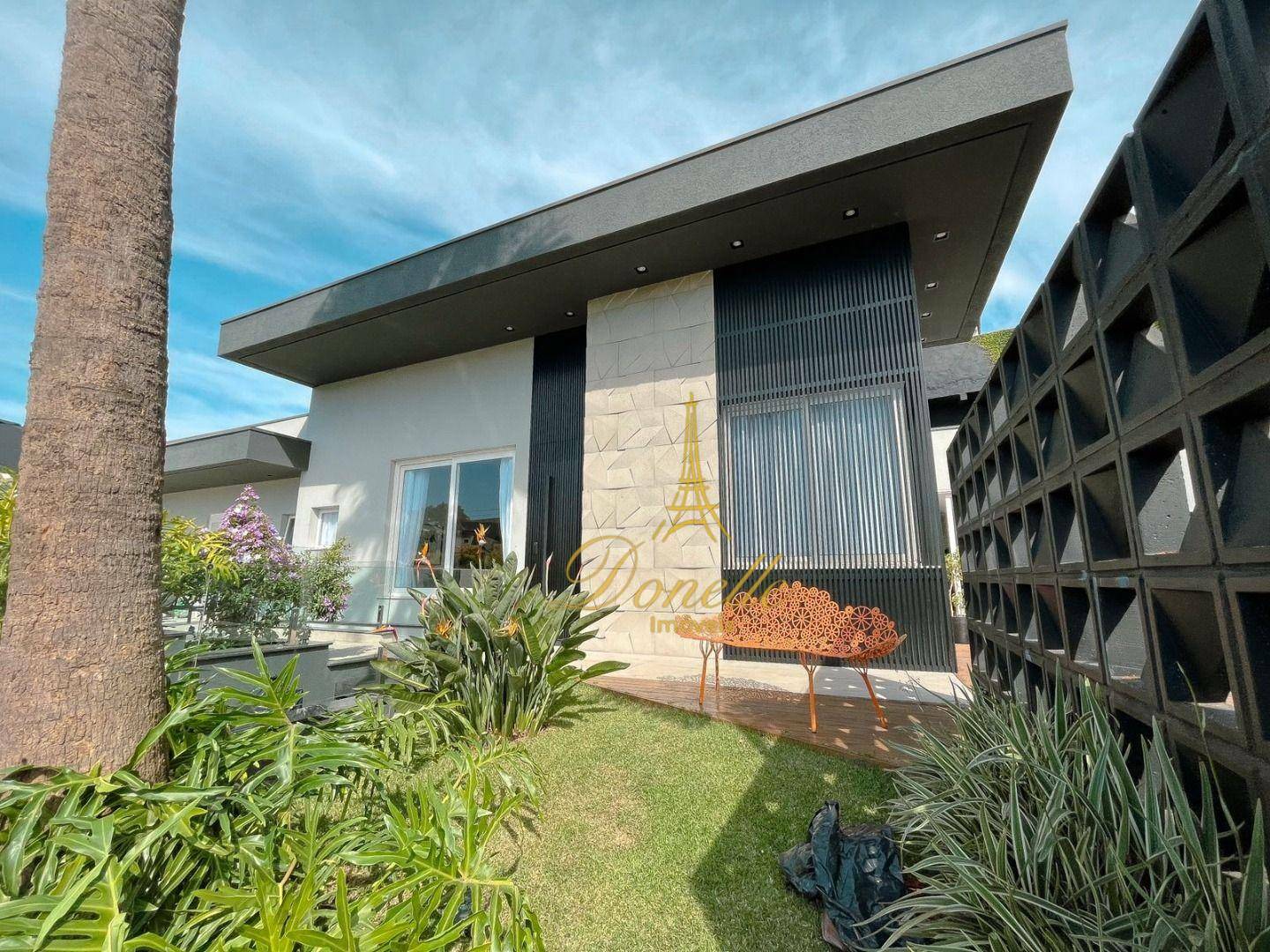 Casa de Condomínio à venda com 4 quartos, 570m² - Foto 4