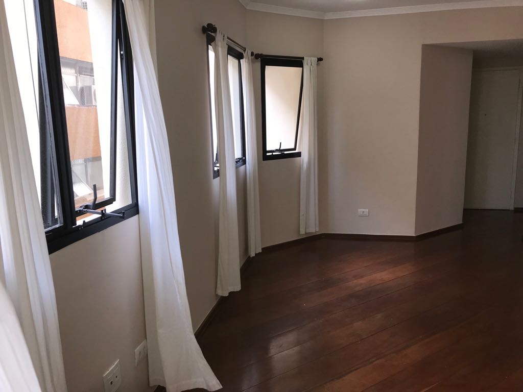 Apartamento à venda com 3 quartos, 74m² - Foto 1