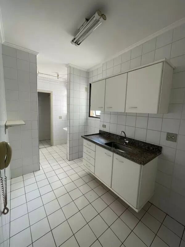 Apartamento para alugar com 2 quartos, 64m² - Foto 9