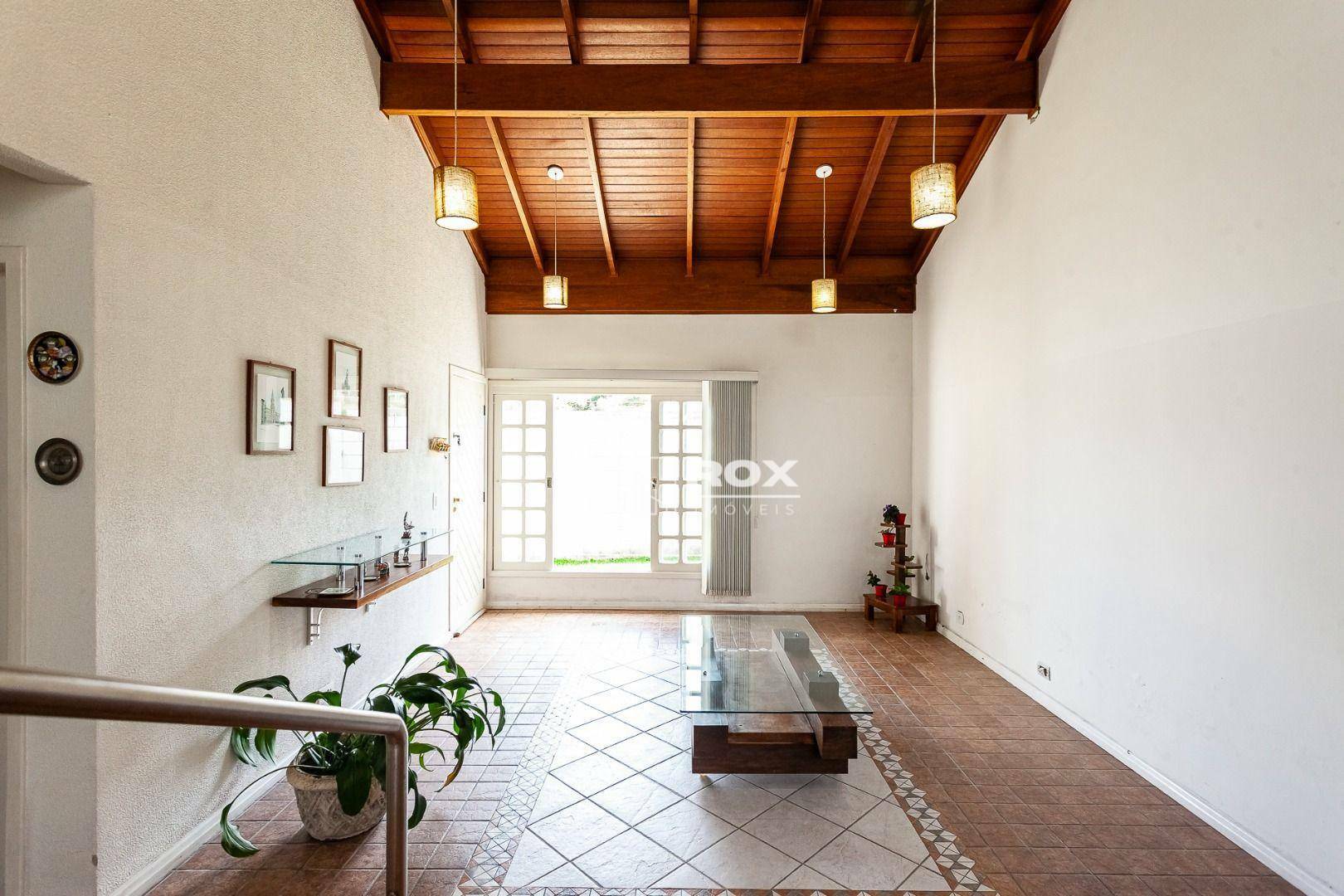 Casa à venda com 3 quartos, 194m² - Foto 11