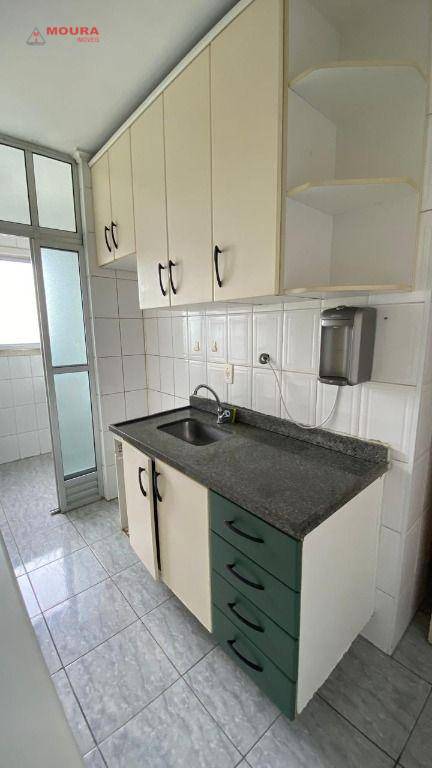 Apartamento à venda com 2 quartos, 60m² - Foto 4