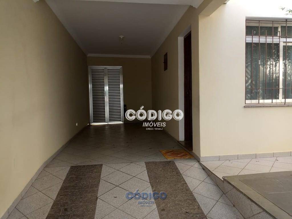 Sobrado à venda com 3 quartos, 220m² - Foto 30