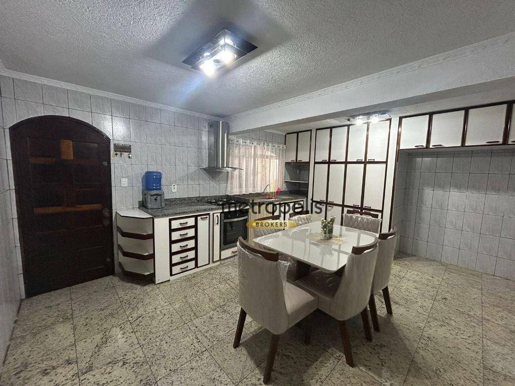 Sobrado à venda com 3 quartos, 220m² - Foto 3