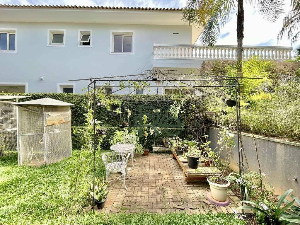 Casa de Condomínio à venda com 4 quartos, 380m² - Foto 38