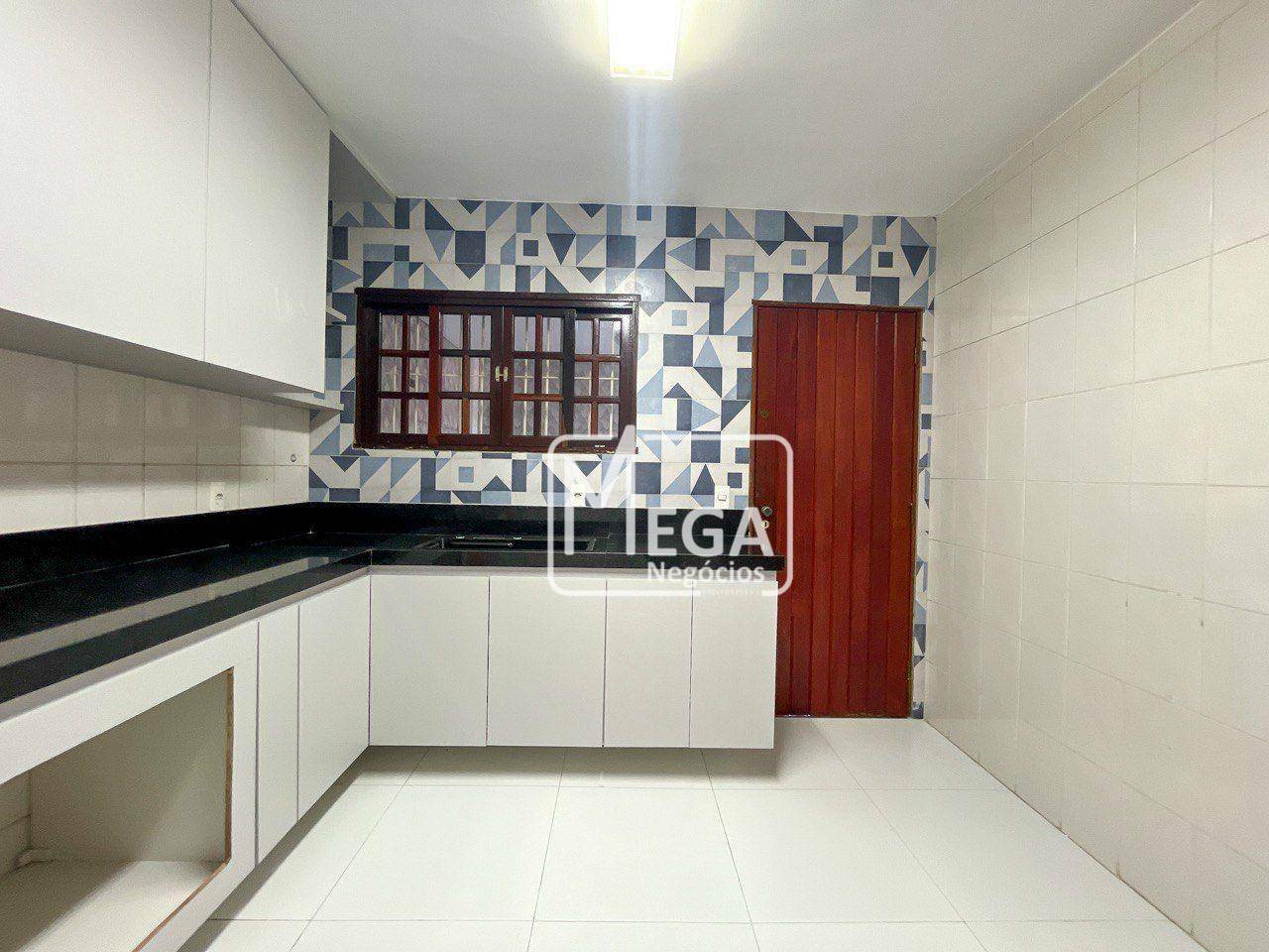 Casa à venda com 2 quartos, 100m² - Foto 9