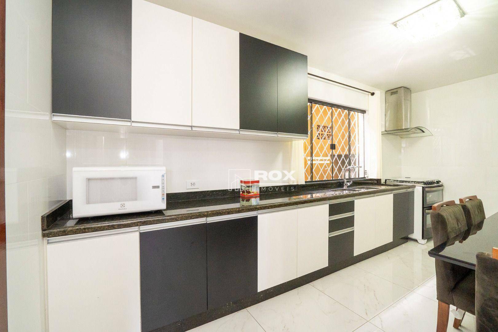 Casa à venda com 3 quartos, 178m² - Foto 11