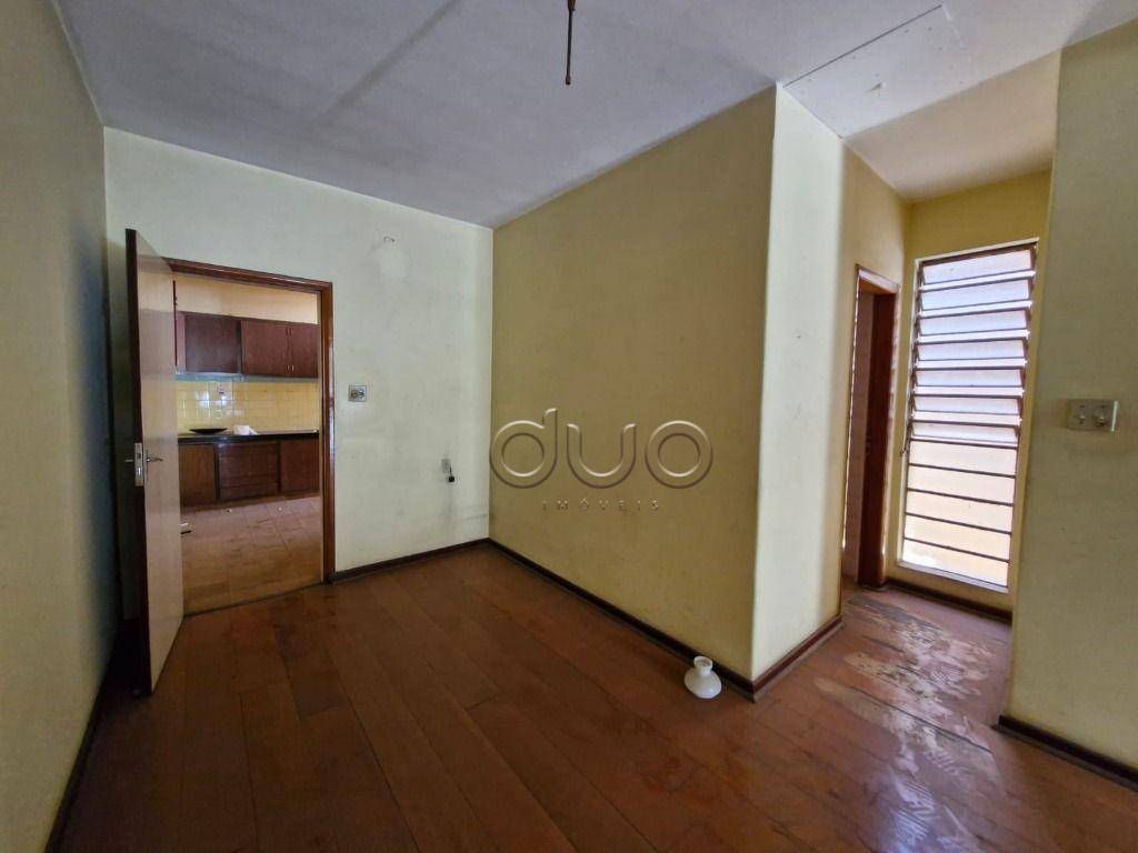 Casa à venda com 5 quartos, 205m² - Foto 22