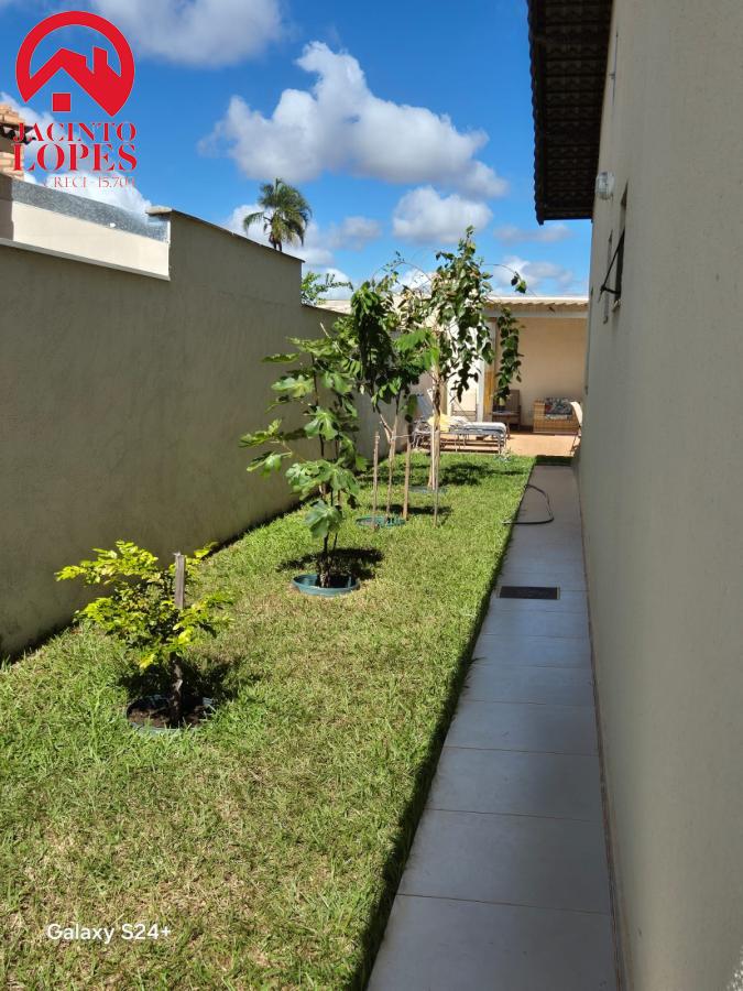 Casa à venda com 3 quartos, 200m² - Foto 32