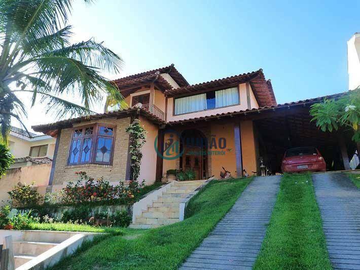 Casa à venda com 3 quartos, 205m² - Foto 1