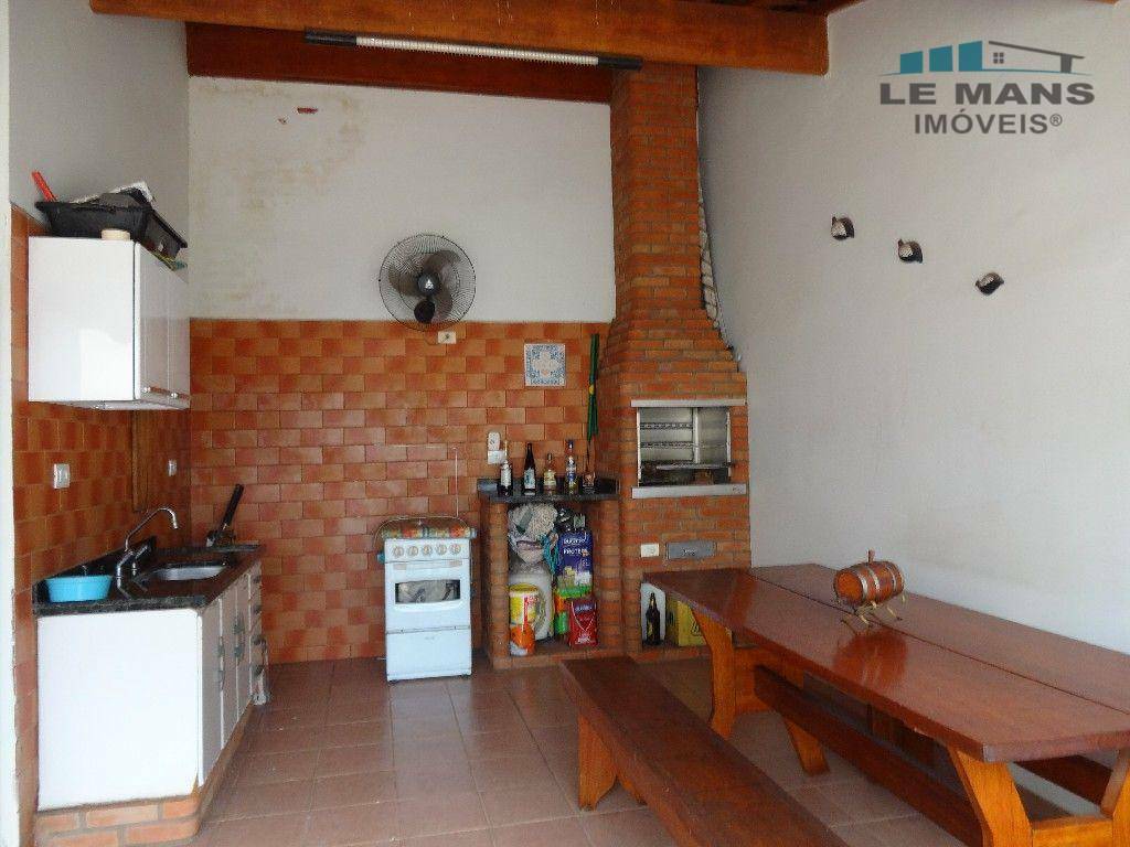 Casa à venda com 3 quartos, 169m² - Foto 27