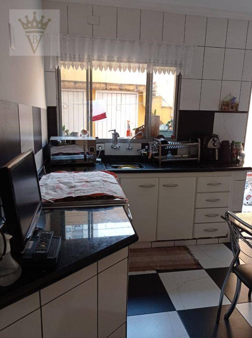 Sobrado à venda com 3 quartos, 200m² - Foto 15