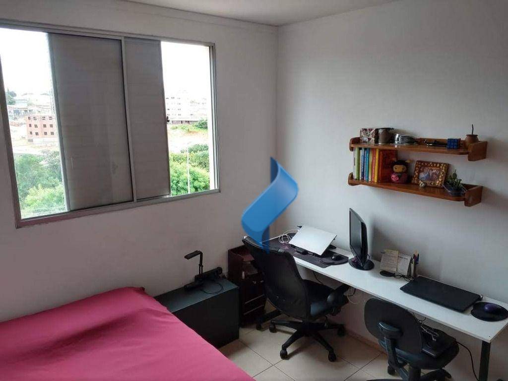 Apartamento à venda com 2 quartos, 69m² - Foto 2