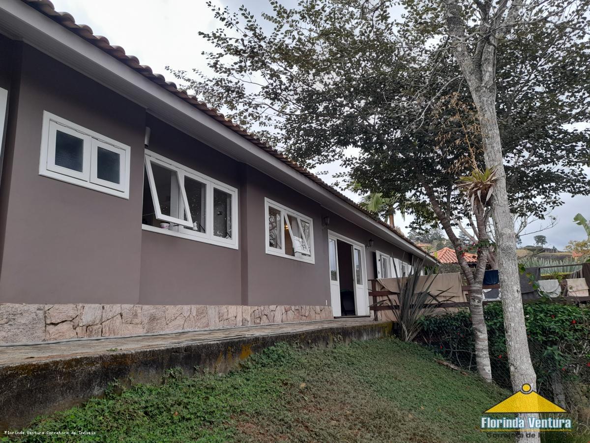 Casa de Condomínio à venda com 3 quartos, 148m² - Foto 2