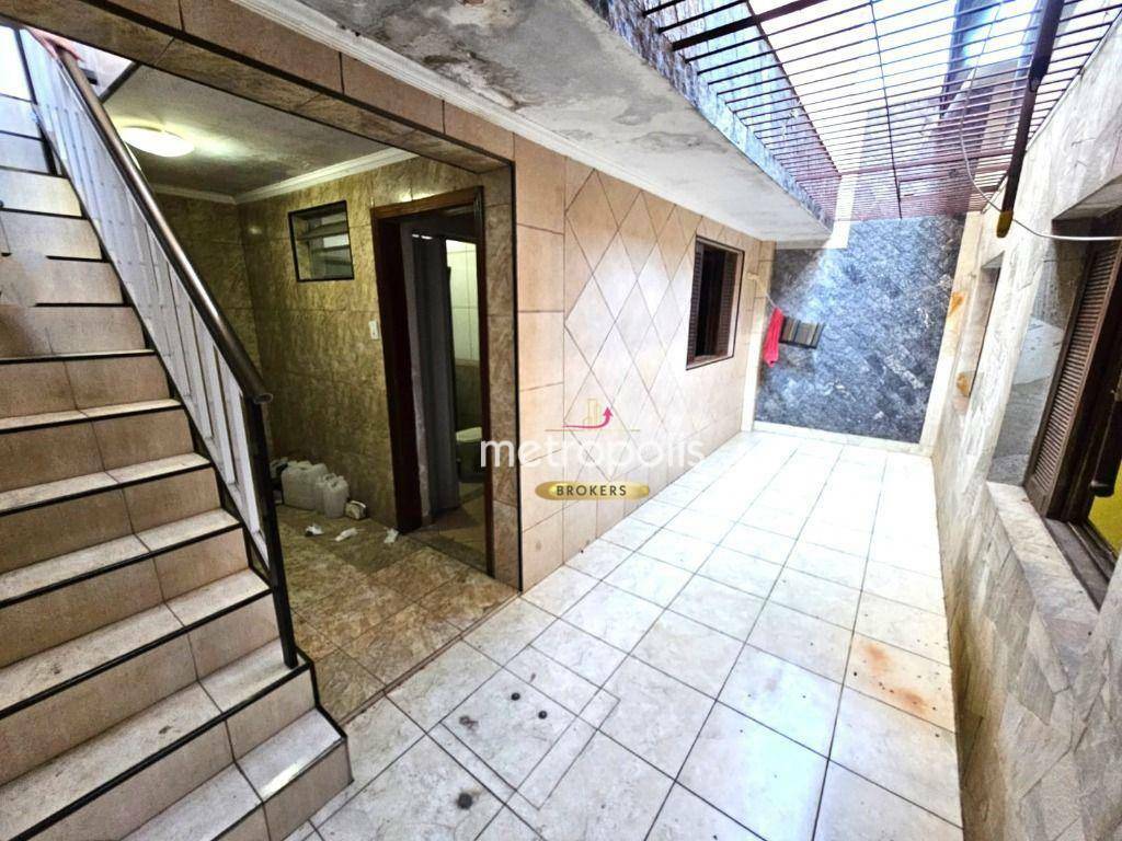 Casa à venda com 2 quartos, 197m² - Foto 4