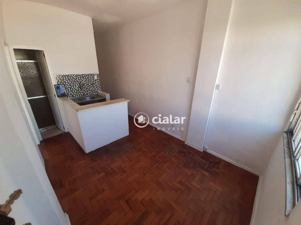 Apartamento à venda com 1 quarto, 40m² - Foto 7