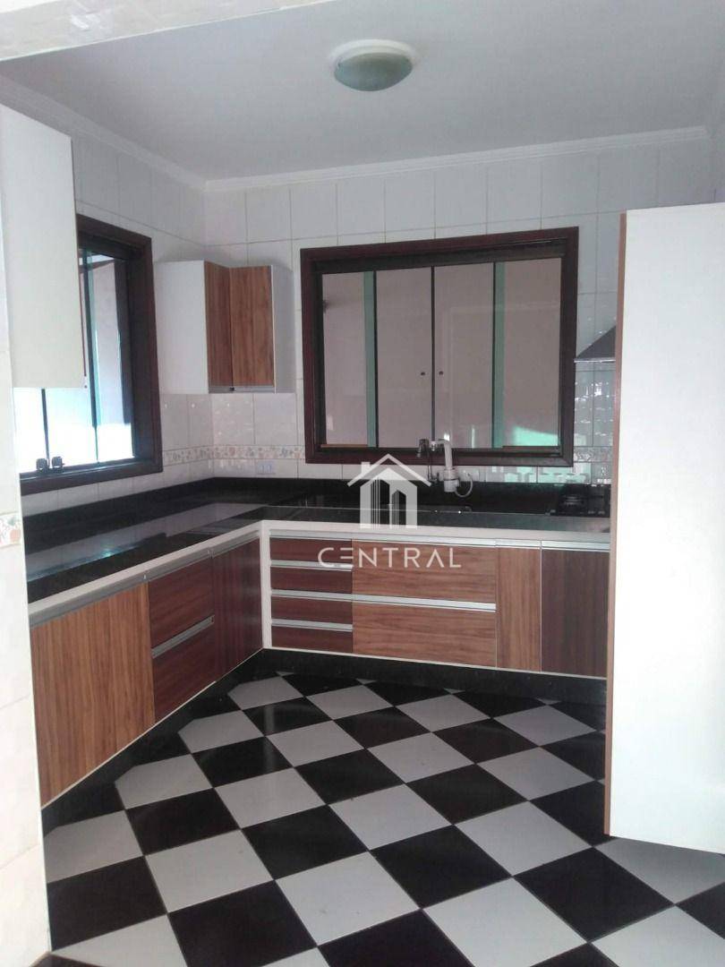 Casa à venda com 3 quartos, 212m² - Foto 9