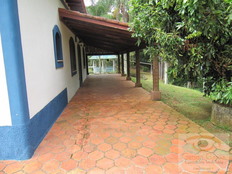 Sítio à venda com 3 quartos, 220m² - Foto 18