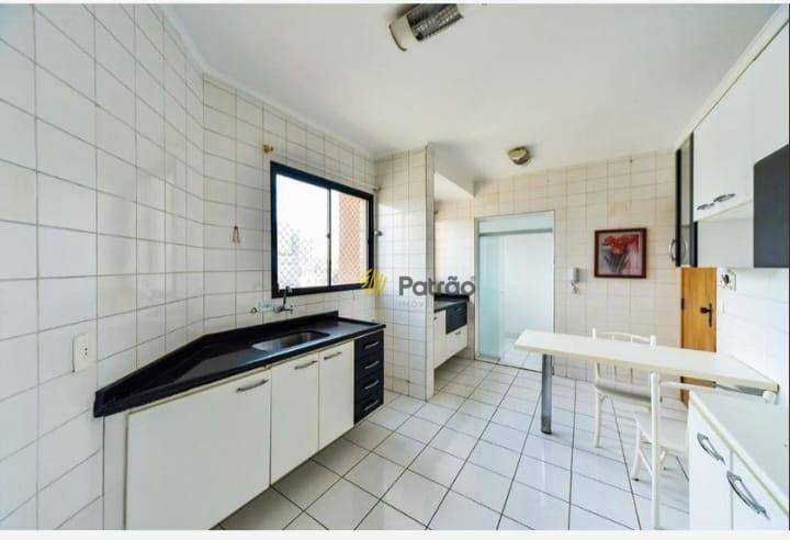 Apartamento à venda com 3 quartos, 107m² - Foto 7