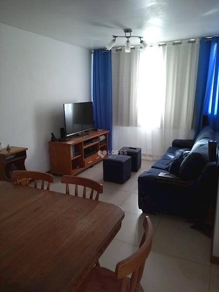 Apartamento à venda com 2 quartos, 68m² - Foto 1