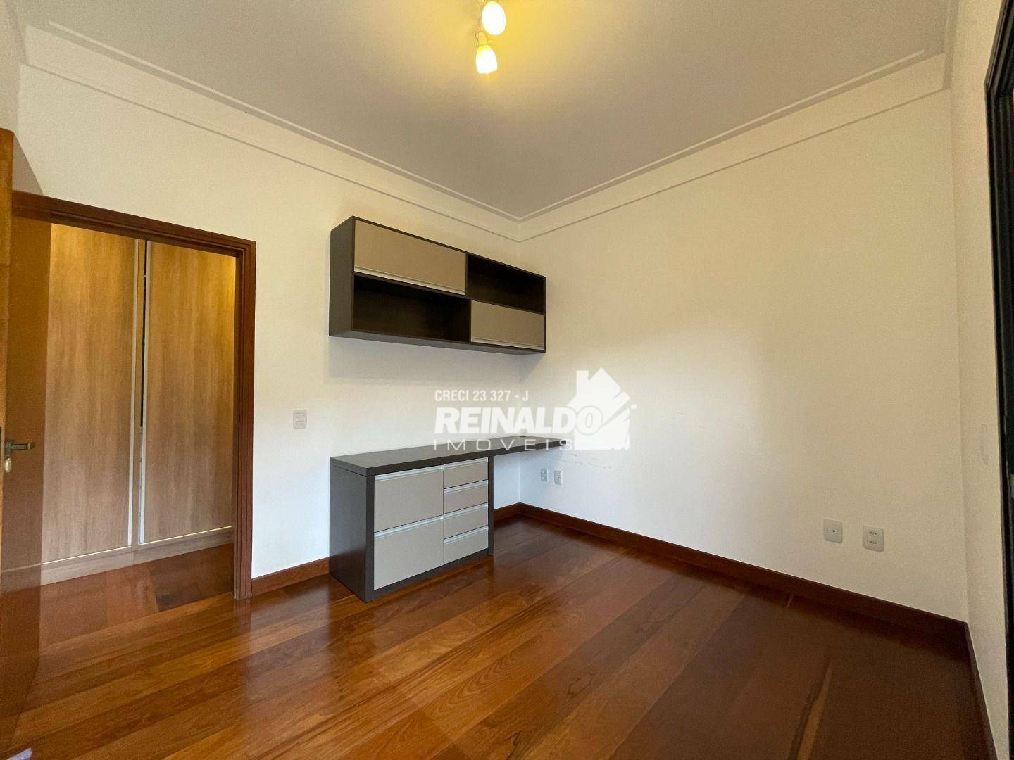 Casa à venda com 4 quartos, 241m² - Foto 20