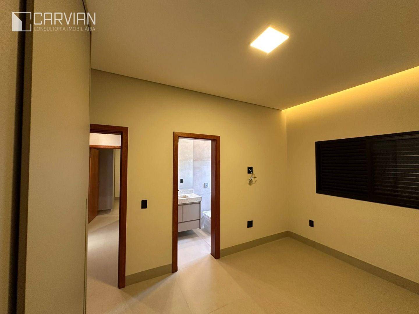 Casa de Condomínio à venda com 4 quartos, 261m² - Foto 22