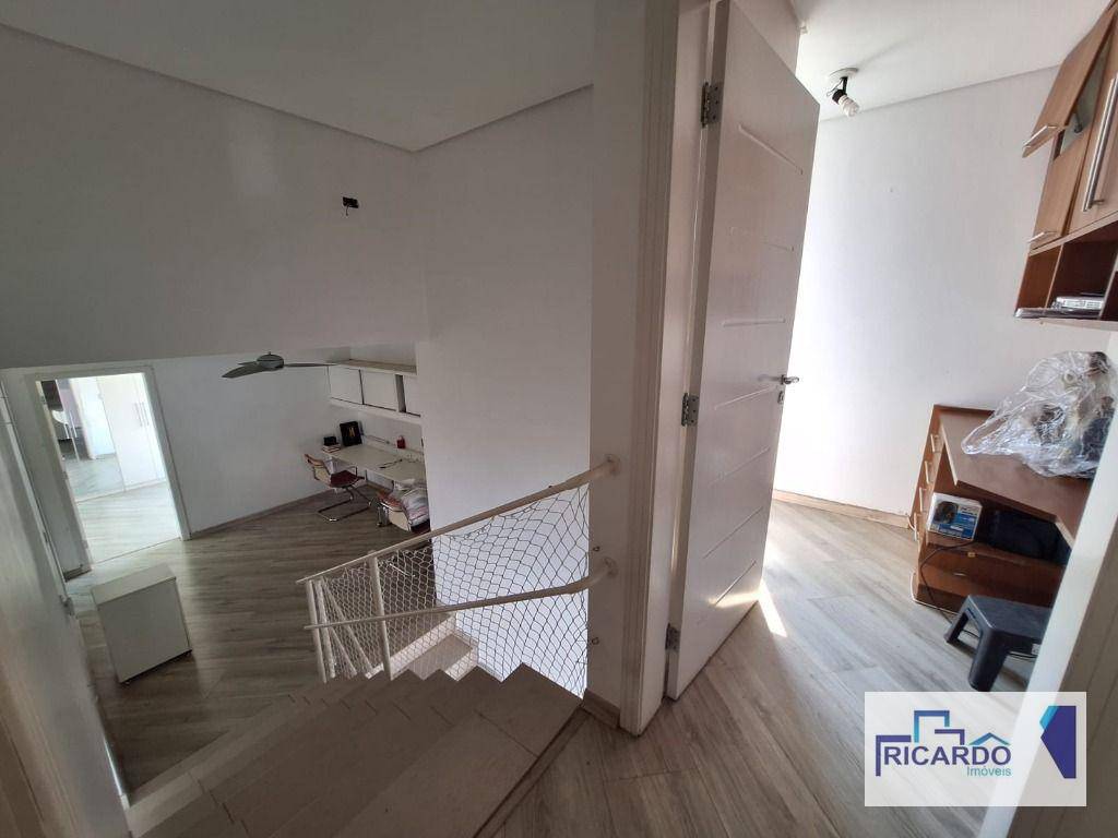 Sobrado à venda com 4 quartos, 380m² - Foto 18