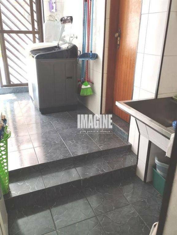 Sobrado à venda com 5 quartos, 420m² - Foto 15